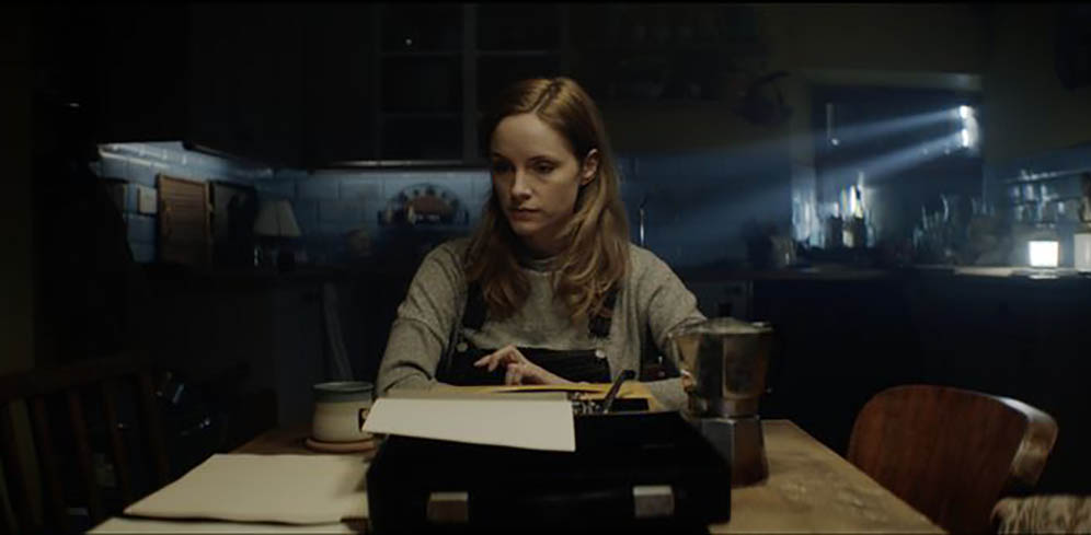 Rose: A Love Story Antara Cinta Dan Horor